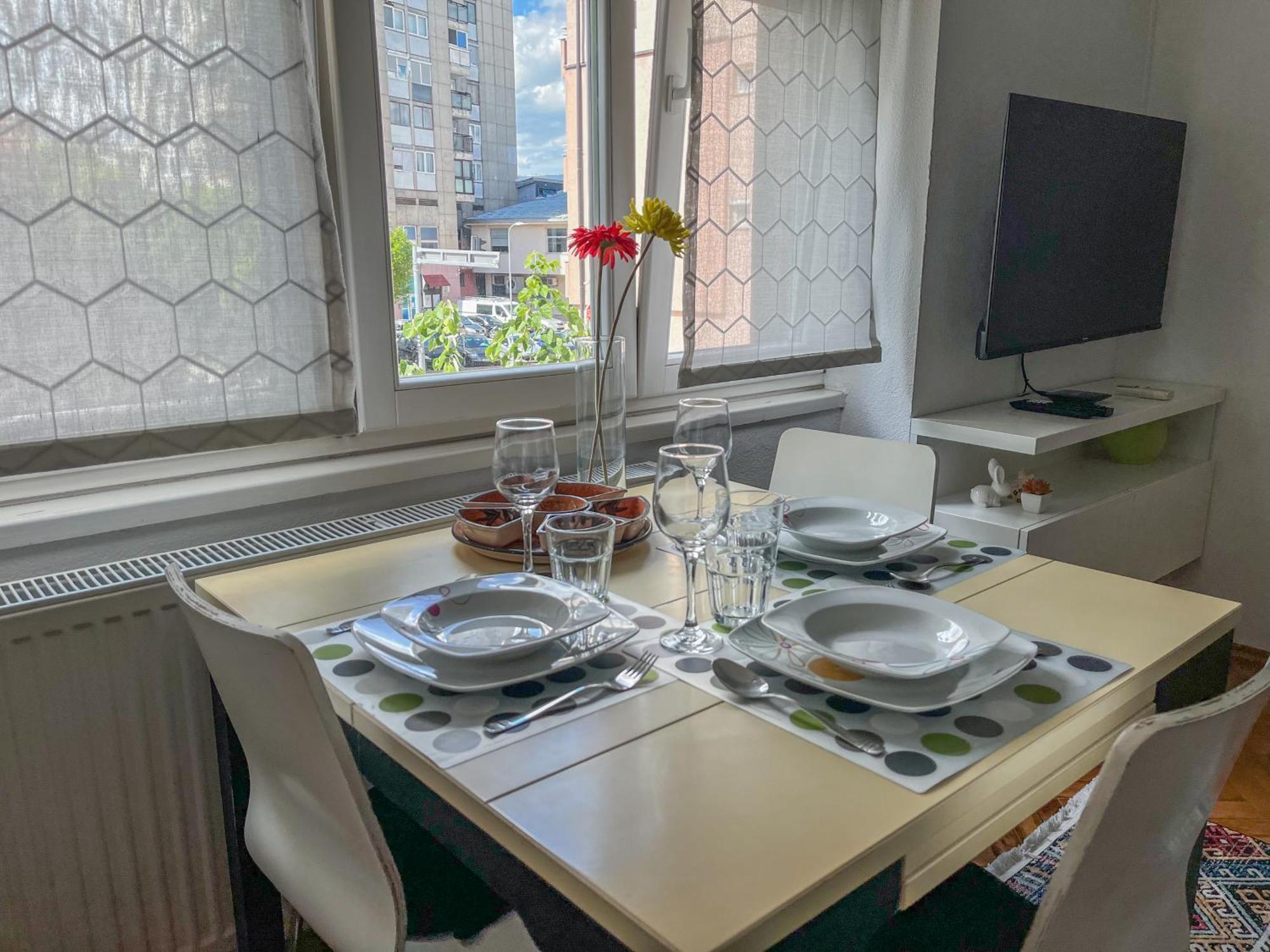 Bell Apartment Bihać Buitenkant foto